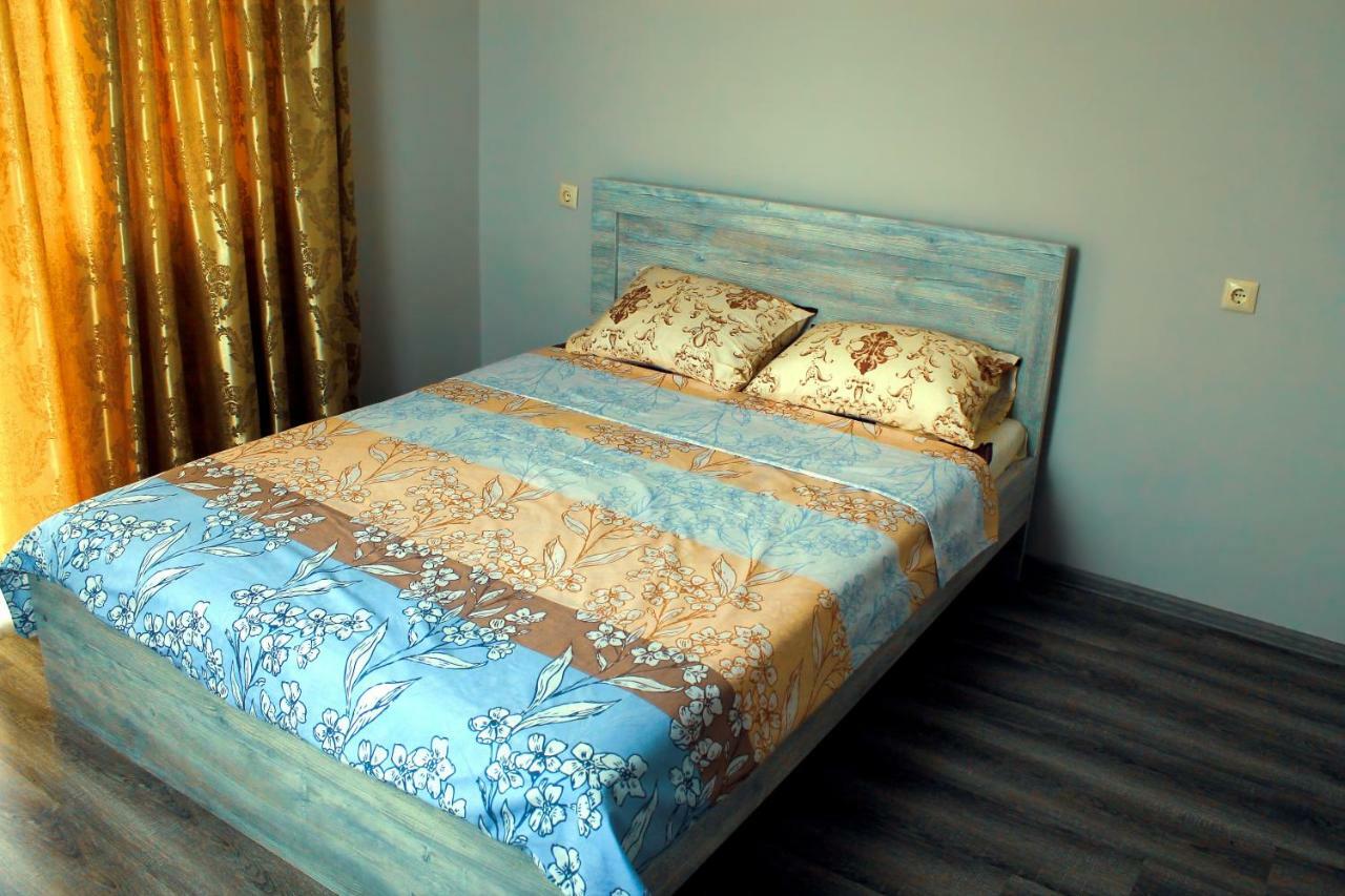 Tedo'S Guest House Махинари Стая снимка